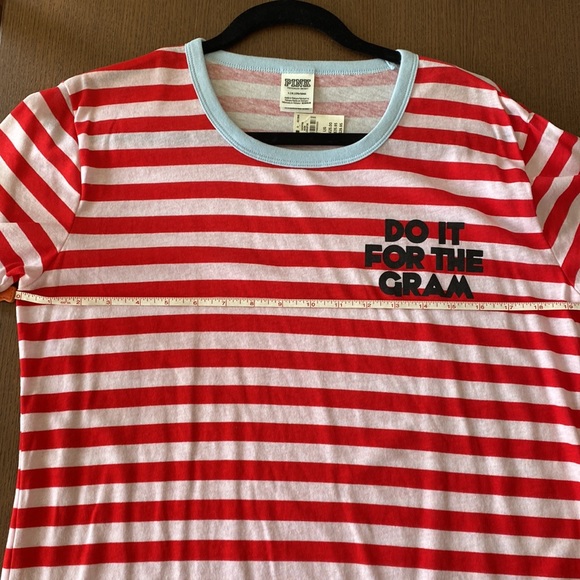 🆕️ VS PINK Stripe Graphic T-Shirt - Picture 6 of 7